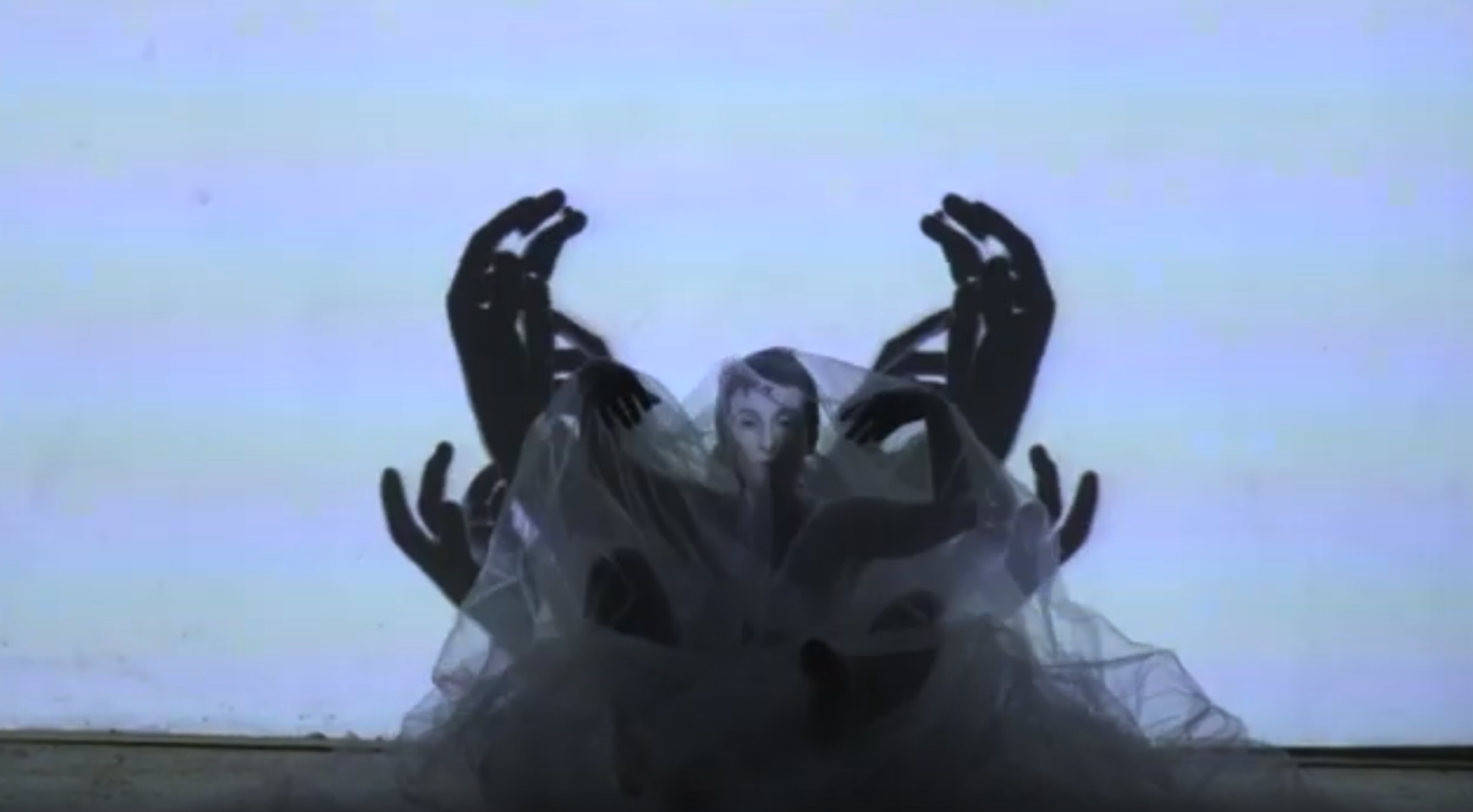 Nessuna Immaginaria Questione di Forma - trailer